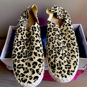 Very comfortable Shoes.I ordered them & I waited too long to send them back